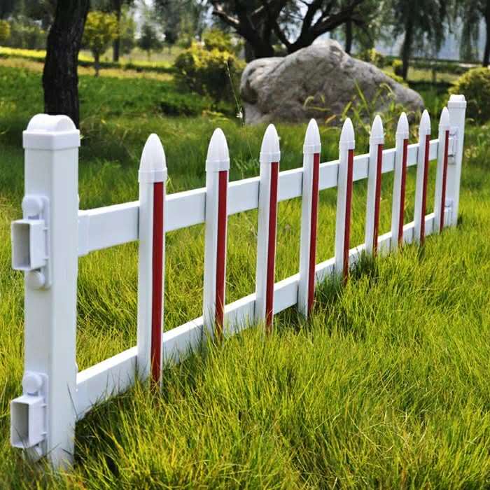 PVC草坪护栏